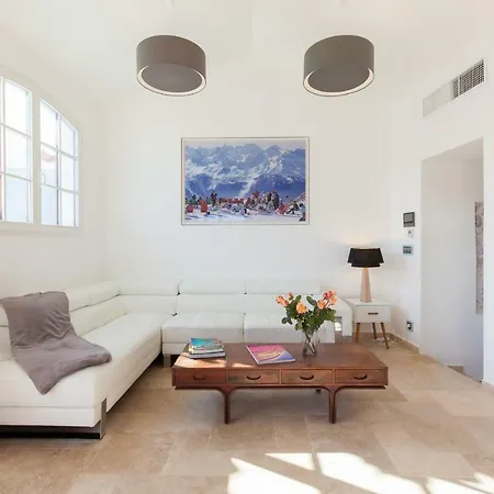 Maison Baieta * Αντίμπ