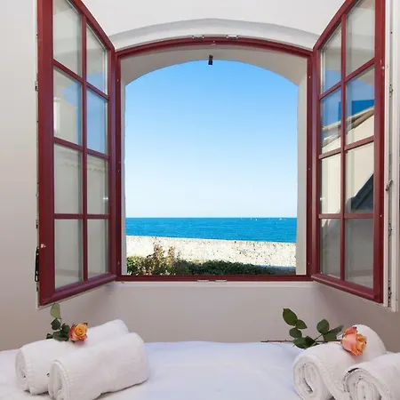 Maison Baieta * Αντίμπ